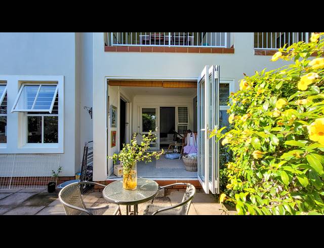 1 BEDROOM APARTMENT FOR SALE IN SHORTENS COUNTRY ESTATE